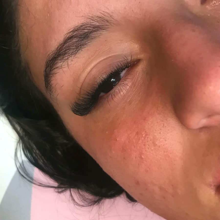 Cílios com efeito glamouroso